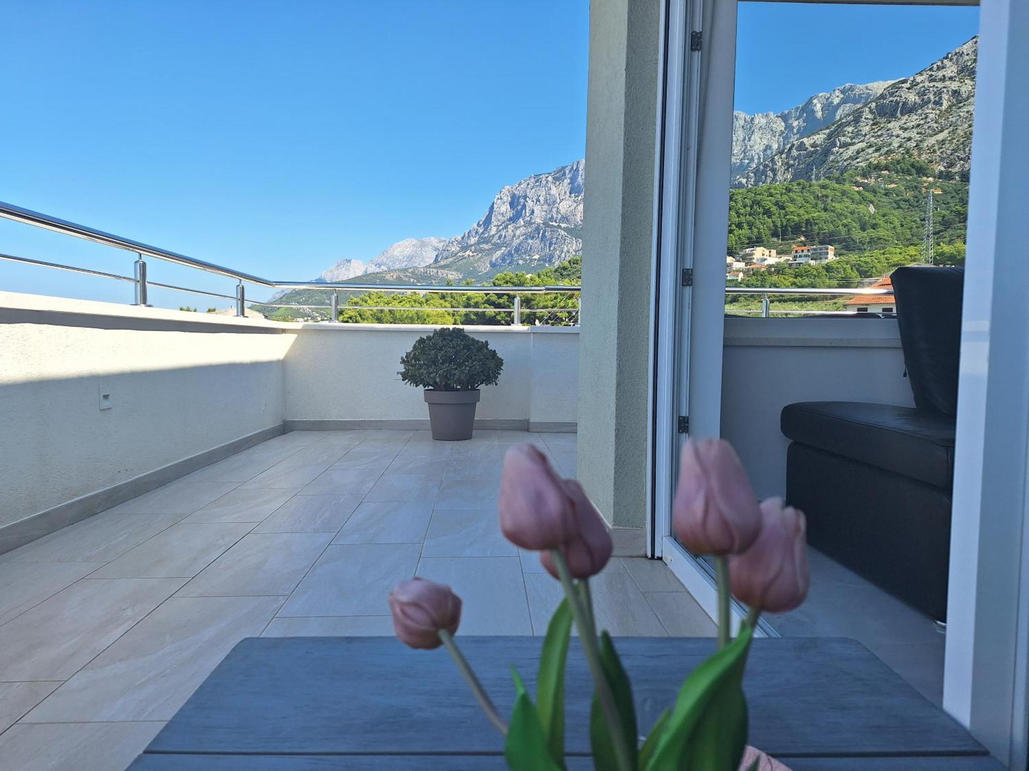 Apartment Anny De Luxe With Sea View Makarska Kültér fotó